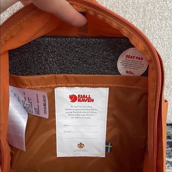 Fjallraven Kånken Orange Backpack Classic - Picture 5 of 8